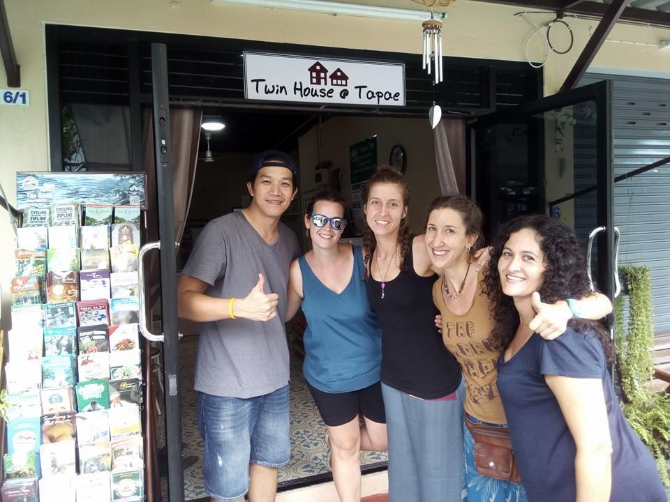 Twin House @ Tapae Hostel Chiang Mai Luaran gambar