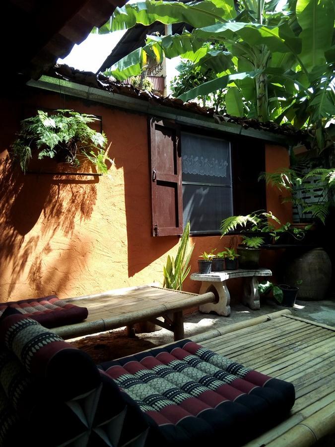 Twin House @ Tapae Hostel Chiang Mai Luaran gambar