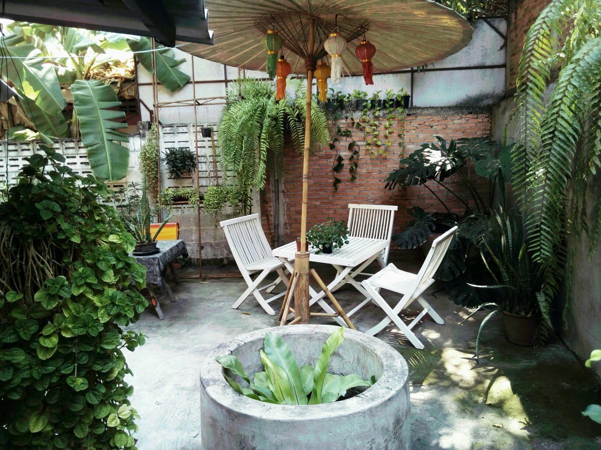 Twin House @ Tapae Hostel Chiang Mai Luaran gambar