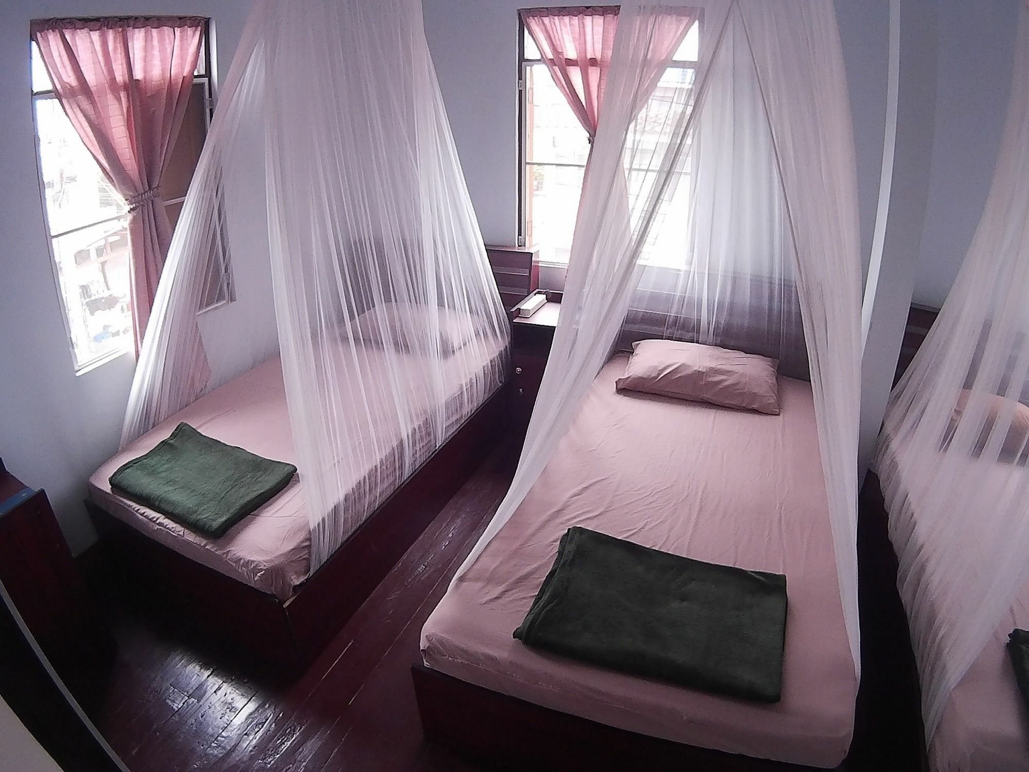Twin House @ Tapae Hostel Chiang Mai Luaran gambar